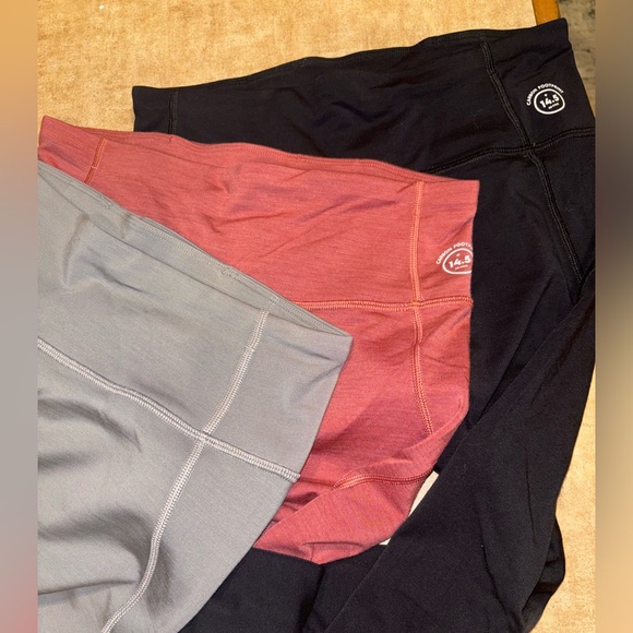 New never worn Women’s three pack of allbirds, natural leggings size small - Picture 1 of 3